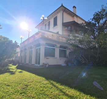 Villa i Sanremo 270 m2 med hage