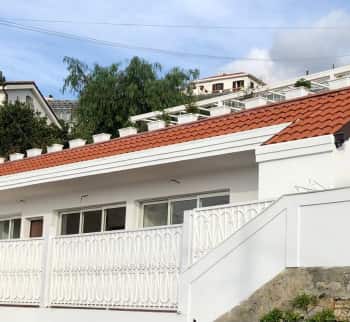 Hus til salgs i Sanremo med havutsikt